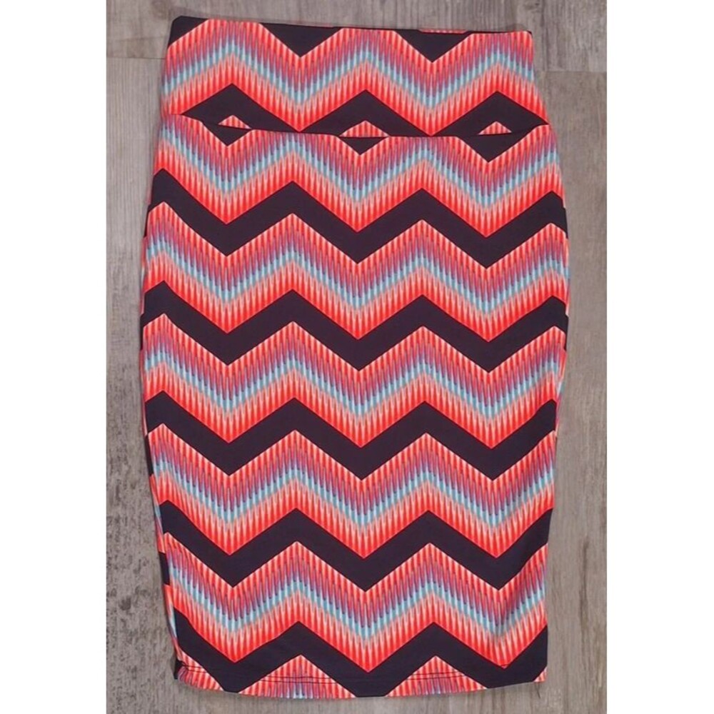 One Sweet Love Skirt Womens M Pink Navy Chevron Print Elastic Waist Stretch Knee